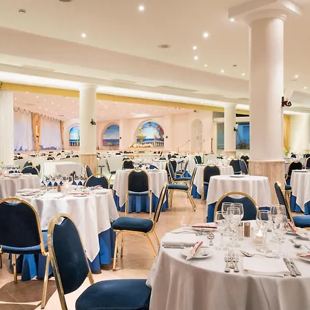 Sant Alphio Garden & 4*