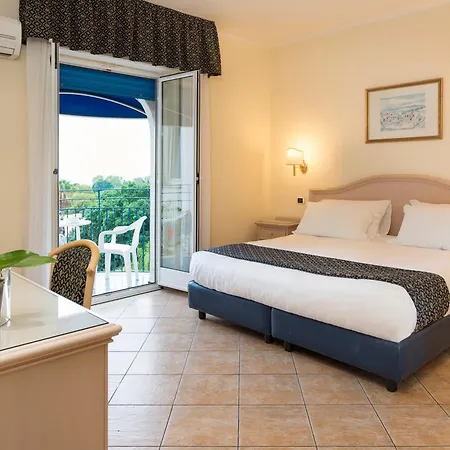 Hotel Sant Alphio Garden &