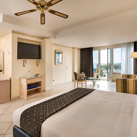 Hotel Sant Alphio Garden & Giardini Naxos