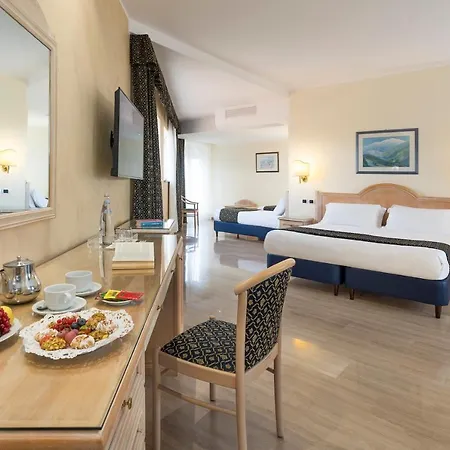 Sant Alphio Garden & ホテル 4*