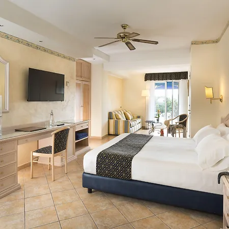 Sant Alphio Garden & Giardini-Naxos